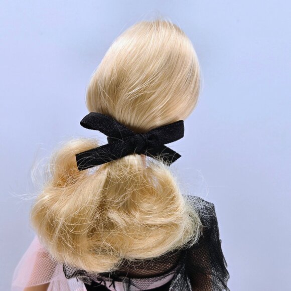 Vintage 2000 Barbie Doll Timeless Silhouette 29050 Mattel Read - Picture 7 of 16